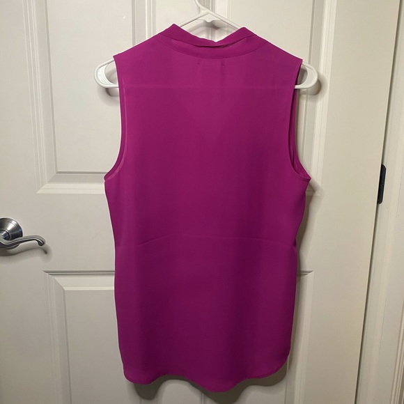 Van-Heusen silk tank top V-neck - Picture 2 of 3